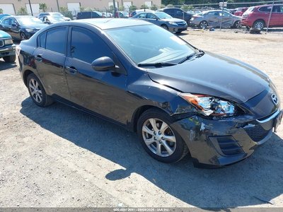 JM1BL1VG2B1****** 2011 Mazda 3