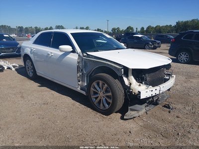 2C3CCARG8HH****** 2017 Chrysler 300