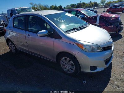 JTDKTUD37CD****** 2012 Toyota Yaris