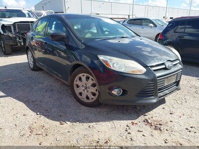 1FAHP3K23CL****** 2012 Ford Focus