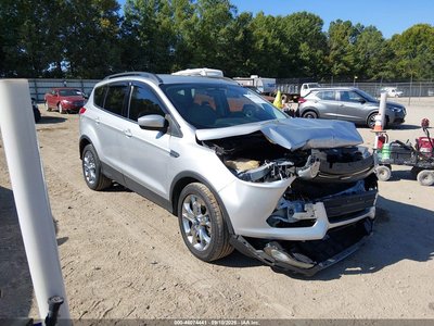 1FMCU9G96GU****** 2016 Ford Escape