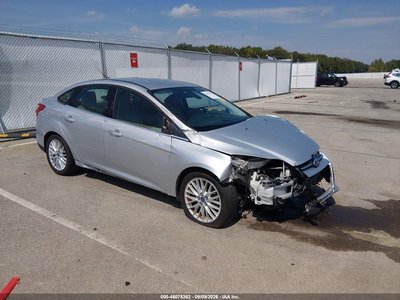 1FAHP3H24CL****** 2012 Ford Focus
