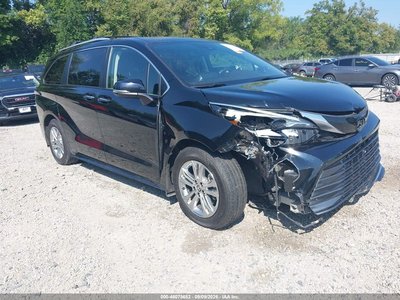 5TDESKFC1NS****** 2022 Toyota Sienna Hybrid