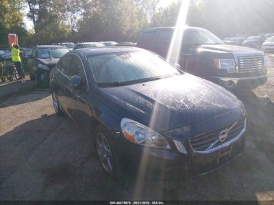 YV1622FS8C2****** 2012 Volvo S60