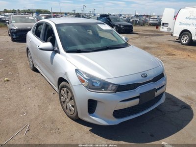 3KPA24AB5JE****** 2018 Kia Rio