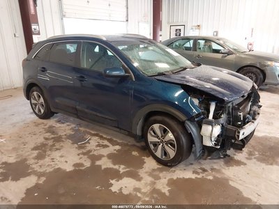 KNDCB3LC3J5****** 2018 Kia Niro