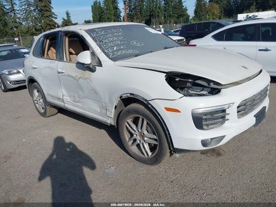 WP1AA2A23GL****** 2016 Porsche Cayenne