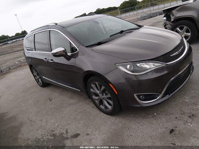2C4RC1GG9KR****** 2019 Chrysler Pacifica
