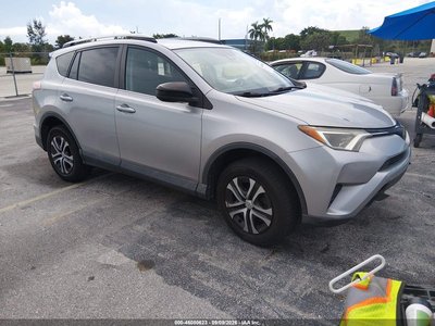 2T3ZFREV9HW****** 2017 Toyota RAV4