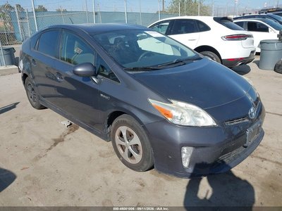 JTDKN3DU4E0****** 2014 Toyota Prius