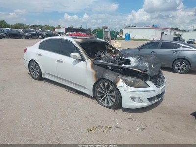 KMHGC4DH3DU****** 2013 Hyundai Genesis