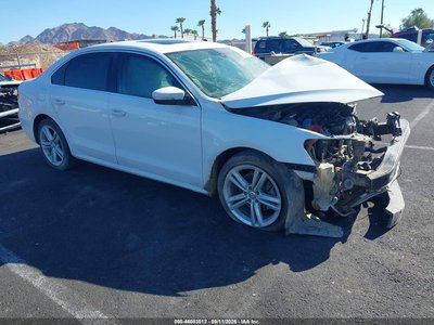 1VWBV7A30FC****** 2015 Volkswagen Passat