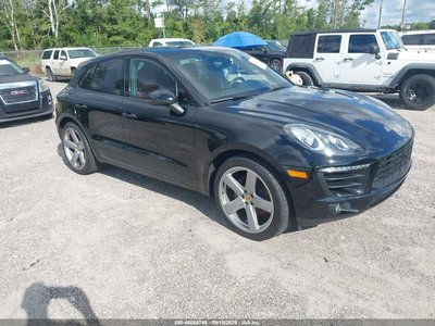 WP1AA2A58JL****** 2018 Porsche Macan