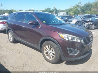 5XYPGDA32GG****** 2016 Kia Sorento