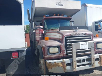 1M2P270C7RM****** 1994 Mack 600