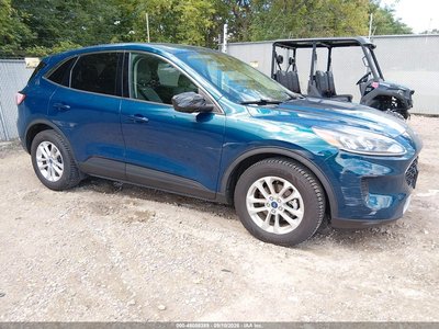 1FMCU0G62LU****** 2020 Ford Escape