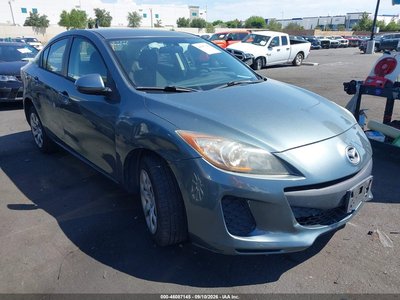 JM1BL1TG7D1****** 2013 Mazda 3