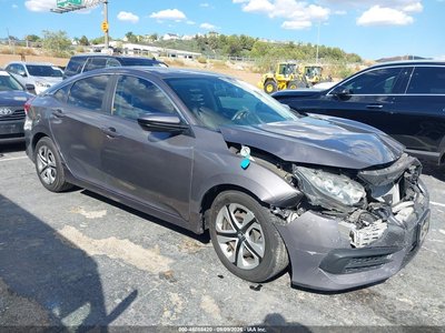 2HGFC2F55JH****** 2018 Honda Civic