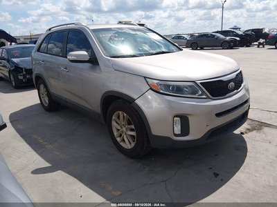 5XYKT4A67EG****** 2014 Kia Sorento