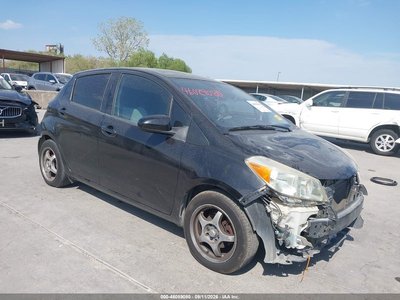 JTDKTUD38CD****** 2012 Toyota Yaris