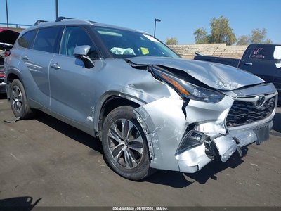 5TDHZRAH6NS****** 2022 Toyota Highlander