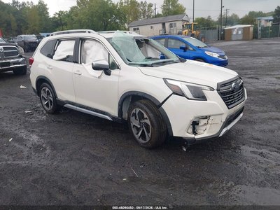 JF2SKAMC8RH****** 2024 Subaru Forester