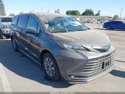 5TDYSKFC7SS****** 2025 Toyota Sienna Hybrid