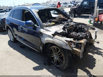 WA1BNAFY6J2****** 2018 Audi Q5