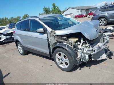 1FMCU0G72GU****** 2016 Ford Escape