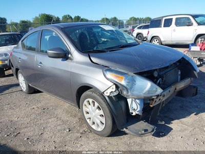 3N1CN7AP1HL****** 2017 Nissan Versa