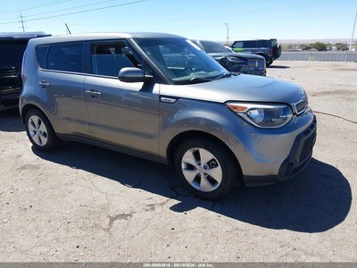 KNDJN2A26G7****** 2016 Kia Soul