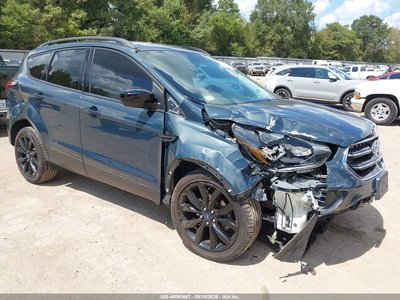 1FMCU0GD0KU****** 2019 Ford Escape