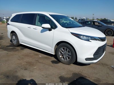 5TDKRKEC3NS****** 2022 Toyota Sienna Hybrid