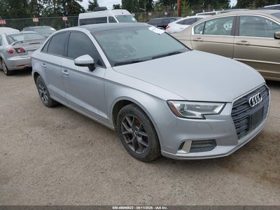 WAUB8GFF7H1****** 2017 Audi A3