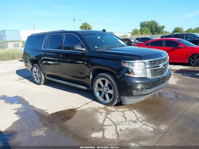 1GNSCGKCXJR****** 2018 Chevrolet Suburban
