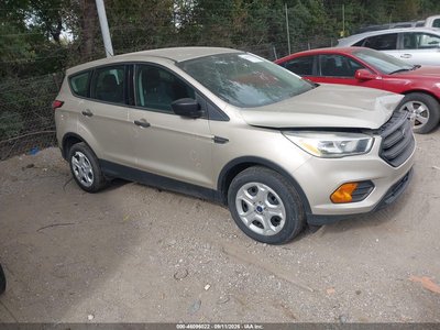 1FMCU0F71HU****** 2017 Ford Escape