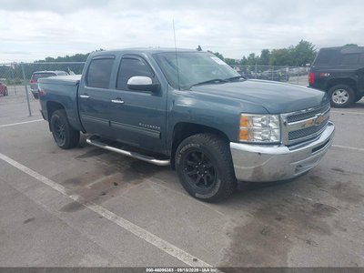 1GCPKSE70CF****** 2012 Chevrolet Silverado 1500