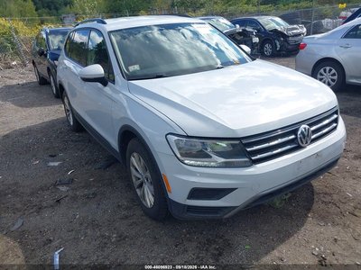 3VV0B7AX5JM****** 2018 Volkswagen Tiguan