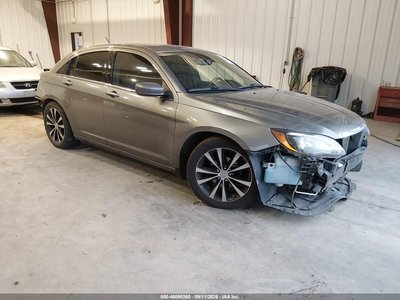 1C3CCBHG1CN****** 2012 Chrysler 200