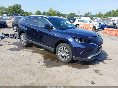 JTEAAAAH9MJ****** 2021 Toyota Venza