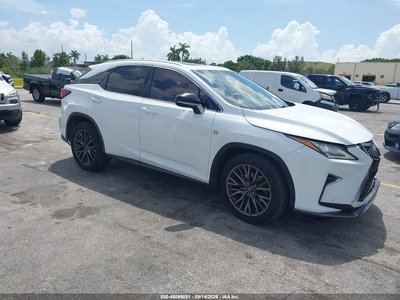 2T2BZMCA5JC****** 2018 Lexus RX