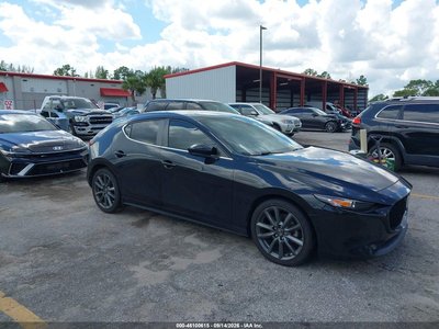 JM1BPAKL2M1****** 2021 Mazda 3