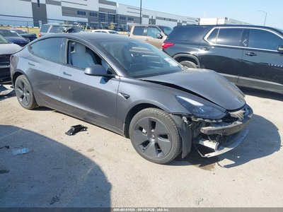 5YJ3E1EB7NF****** 2022 Tesla Model 3