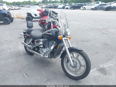 1HFSC18002A****** 2002 Honda Vt1100
