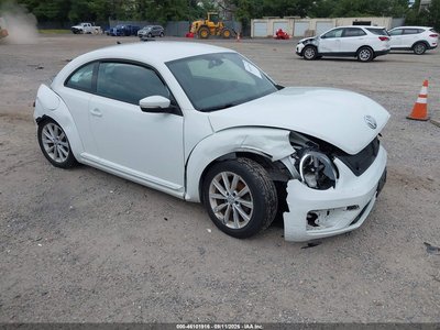 3VWFD7AT4JM****** 2018 Volkswagen Beetle