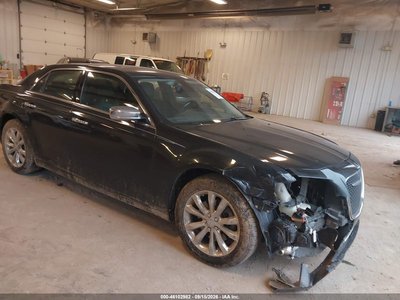 2C3CCAKG8FH****** 2015 Chrysler 300C