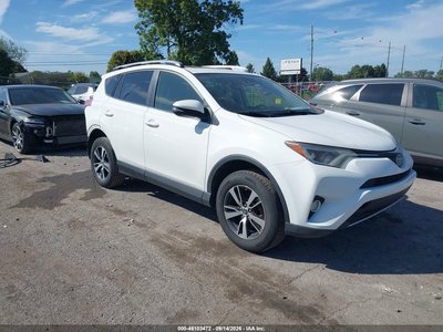 JTMRFREV5HD****** 2017 Toyota RAV4