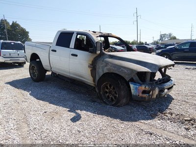 3C6UR5CLXGG****** 2016 RAM 2500