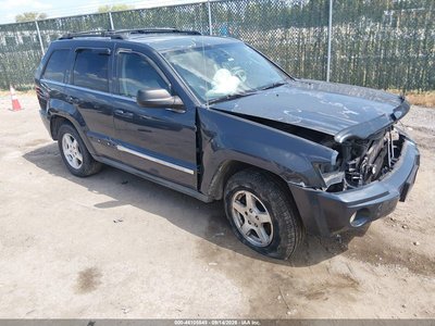 1J8HS58PX7C****** 2007 Jeep Grand Cherokee