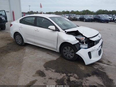 3KPA24AB7KE****** 2019 Kia Rio